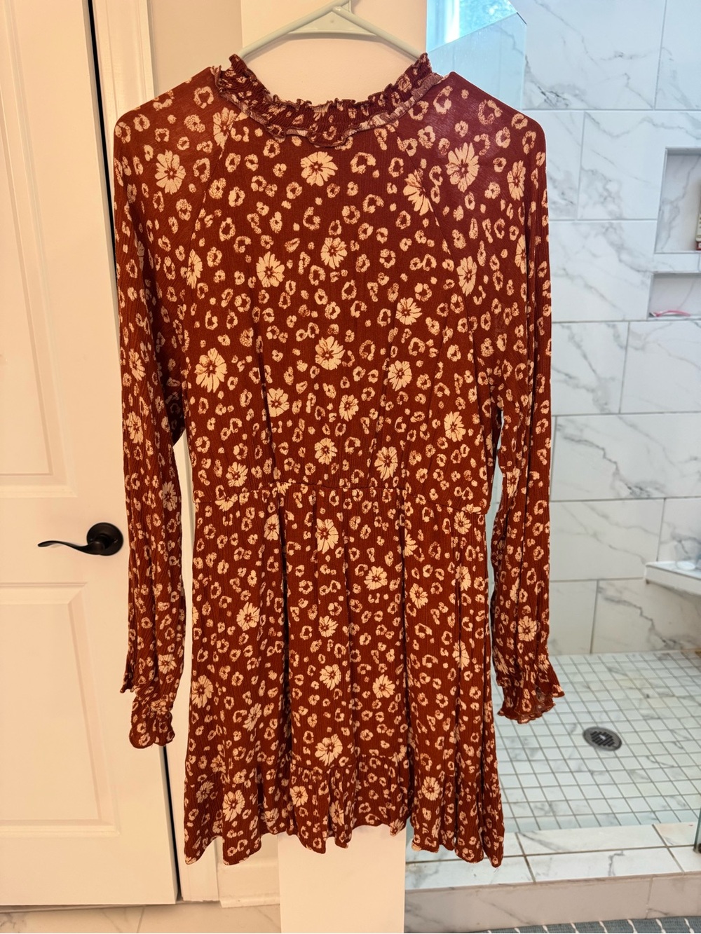 Peach Love California Rust and Cream Floral Long-Sleeve Mini Dress